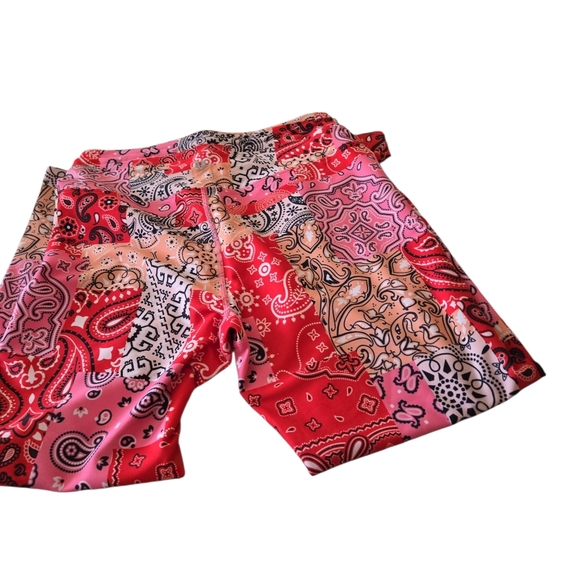 Sold - Red - Picture 4 of 4